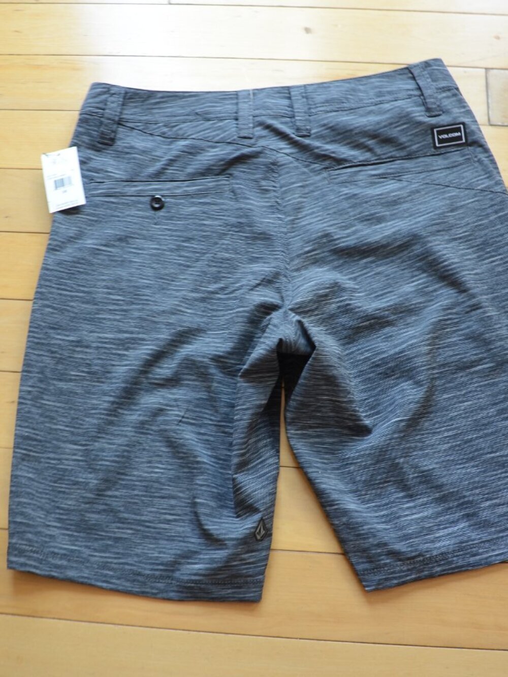 Volcom Men's Surf N' Turf Mix Hybrid Shorts Size 30 NWT - Picture 7 of 9